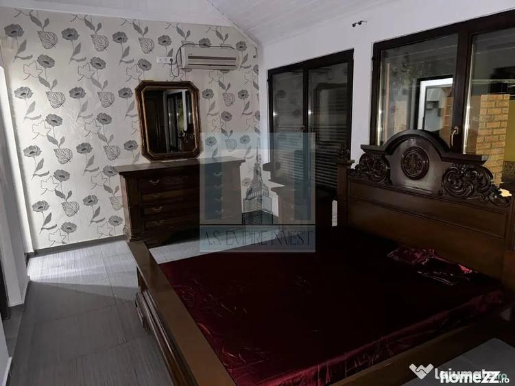Casă cu 6 camere cu Teren 550 Mp în Crevedia