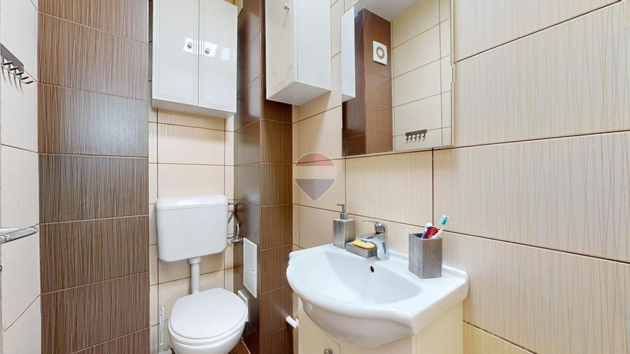 Apartament cu 3 camere decomandat, mobilat în Bartolomeu