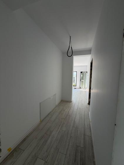 Casă individuală cu 4 camere cu Teren 500 Mp în Găureni