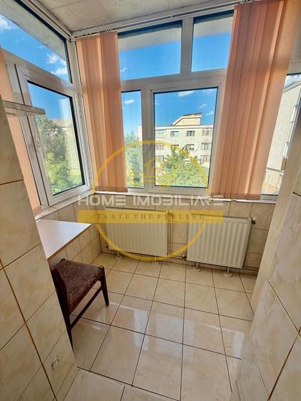 Apartament cu 2 camere decomandat, mobilat în Nicolina