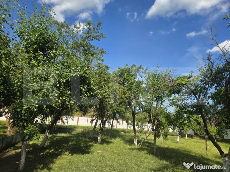 Teren de 1700 mp, în Central