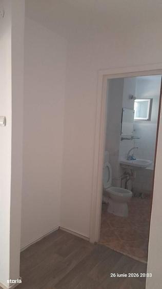Apartament cu 3 camere în Gorjului
