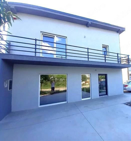 Casă cu 5 camere cu Teren 300 Mp în Giroc
