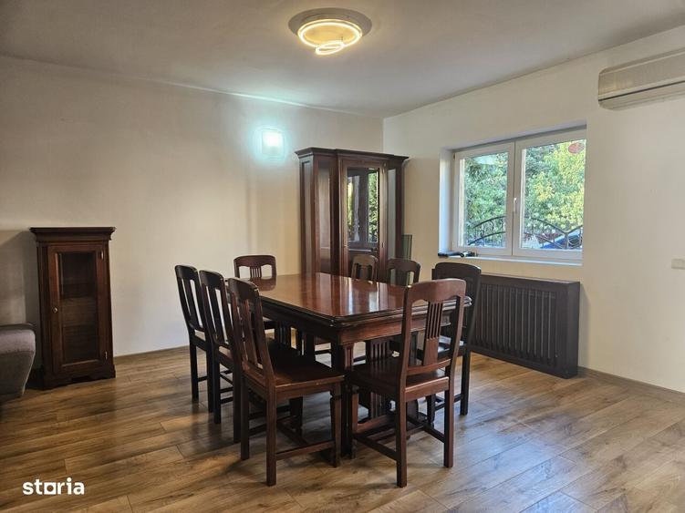 Casă cu 3 camere cu Teren 200 Mp în Central