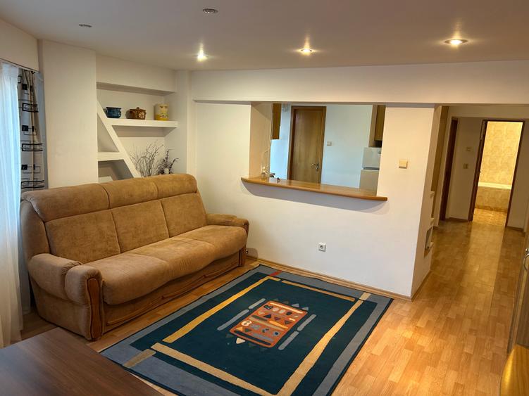 Apartament cu 2 camere decomandat în Răcădău
