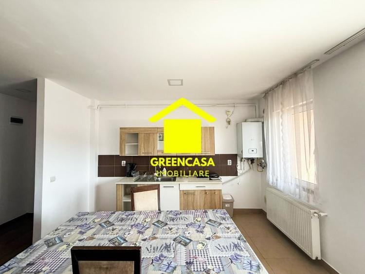 Apartament cu 3 camere semidecomandat, mobilat în Florești — fotografia 2