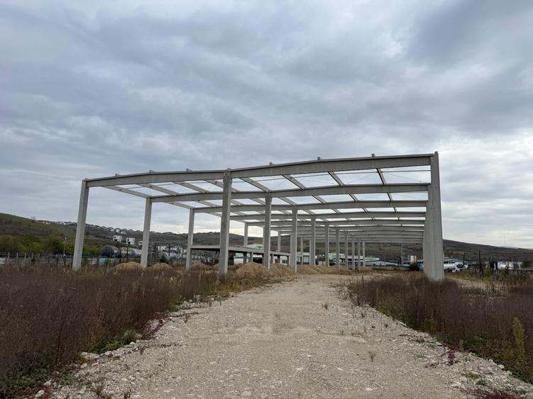 Spațiu industrial, de 4,200 mp, în Apahida