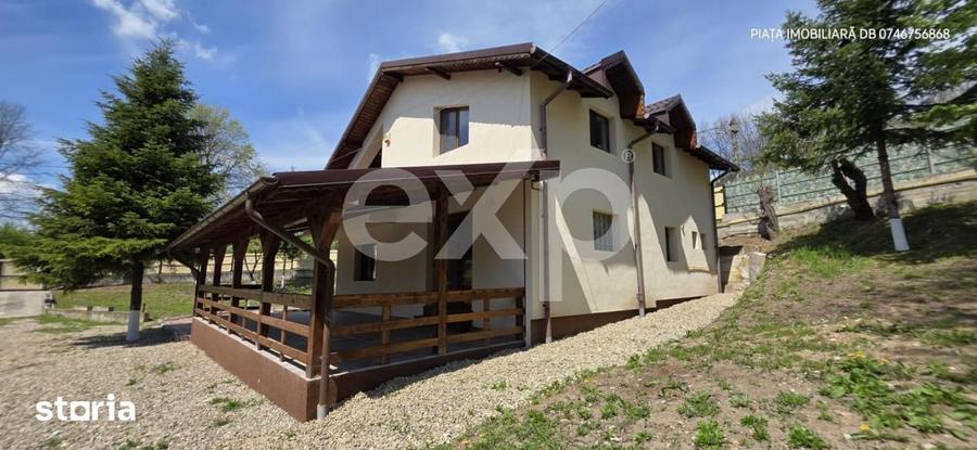 Casă cu 5 camere cu Teren 1438 Mp în Răzvad
