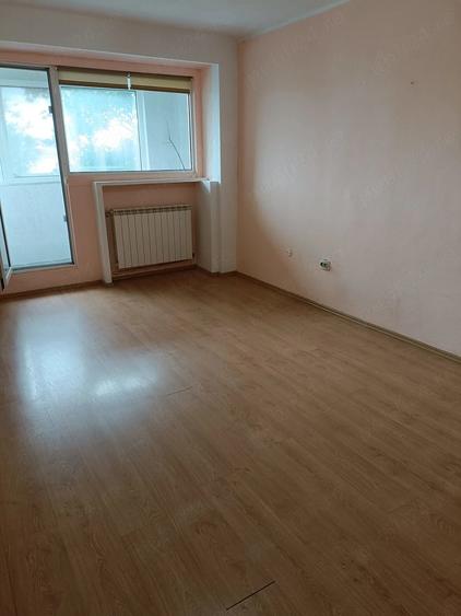 Apartament cu 2 camere decomandat în Mazepa 1