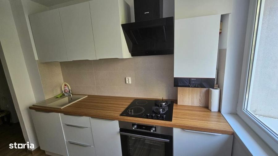 Apartament cu 3 camere semidecomandat în Militari
