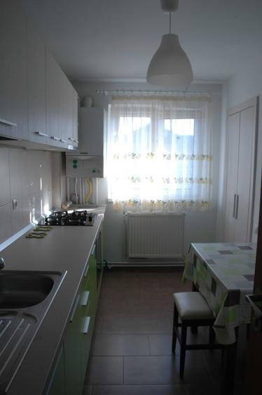 Apartament cu 3 camere decomandat în Ștrand