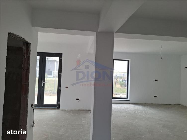 Casă cu 3 camere cu Teren 330 Mp în Domnești