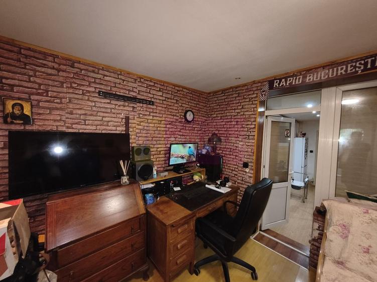 Apartament cu 2 camere semidecomandat în Baba Novac
