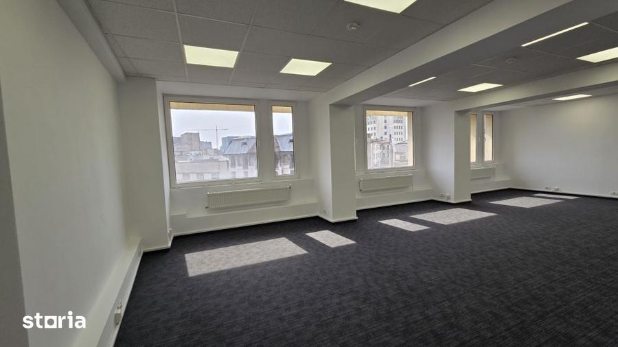 Spațiu comercial, de 84.5 mp, în Universitate