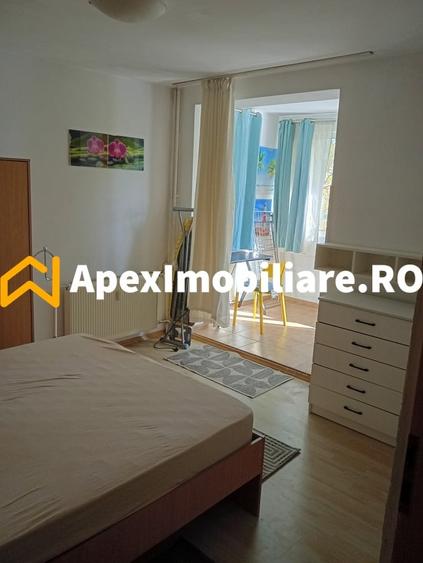 Apartament cu 3 camere semidecomandat, mobilat în 1 Decembrie 1918