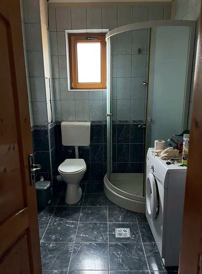 Duplex cu 10 camere cu Teren 400 Mp în Bușteni