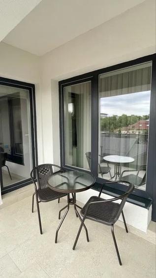 Apartament cu 2 camere semidecomandat, mobilat în Timpuri Noi