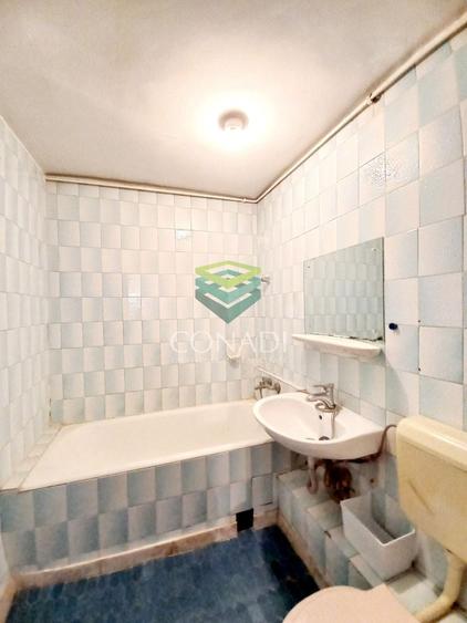 Apartament cu 3 camere decomandat în Băneasa