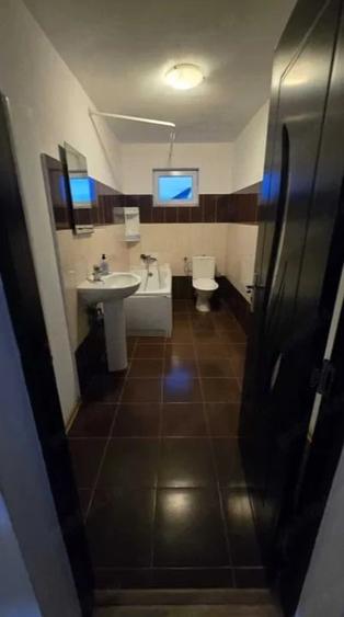 Apartament cu 3 camere semidecomandat în Chișoda