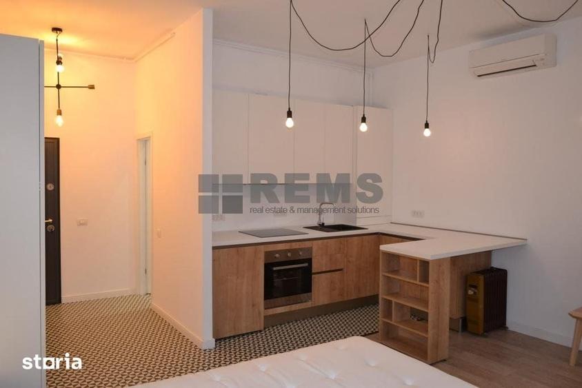 Studio de lux, ultracentral, Piata Unirii - 5