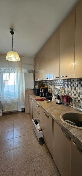 Apartament cu 3 camere în Casa de Cultură