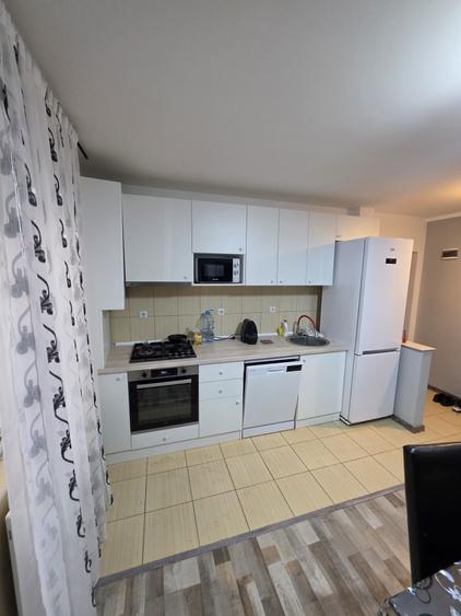 Apartament cu 3 camere în Florești