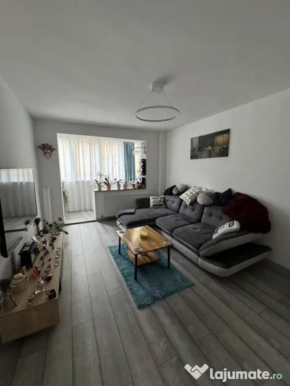 Apartament cu 2 camere semidecomandat în Vlahuță