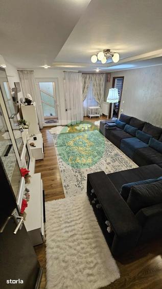 Casă cu 5 camere cu Teren 1850 Mp în Horia