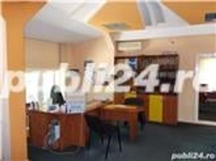 Spațiu comercial, de 1,500 mp, în Central