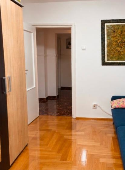 Apartament cu 3 camere decomandat, mobilat în Energiei