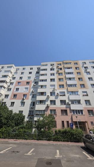 Apartament cu 2 camere decomandat în Basarabia