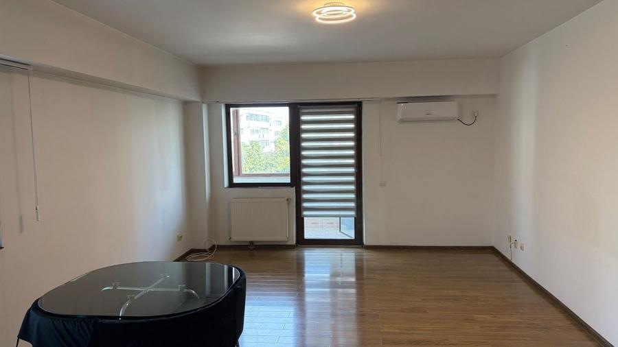 Apartament cu 2 camere decomandat în 9 Mai