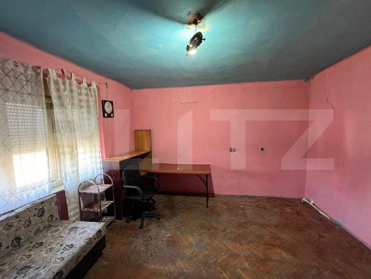 Casă individuală cu 2 camere cu Canalizare în Botizului