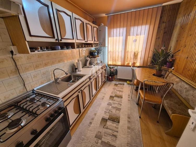 Apartament cu 2 camere decomandat în Tudor