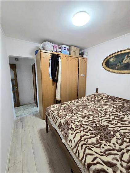 Apartament cu 4 camere decomandat, mobilat în Casa de Cultură