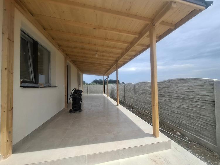 Casă individuală cu 3 camere cu Teren 300 Mp în Clinceni