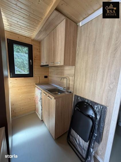 Casă cu 6 camere cu Teren 170 Mp în Ostroveni
