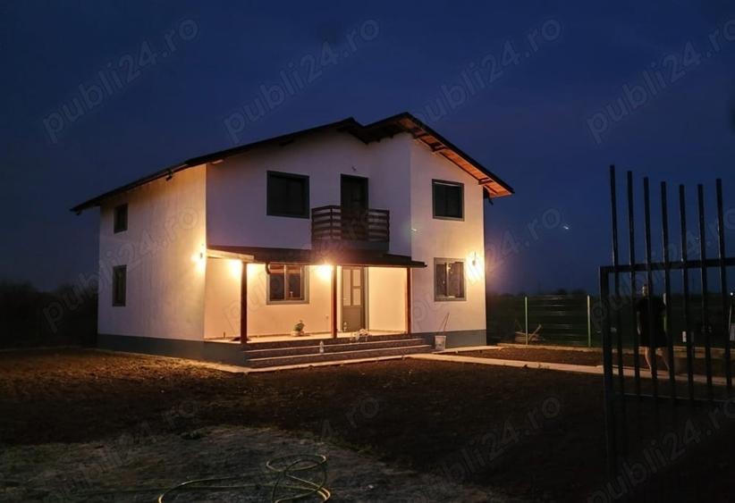 Casă cu 4 camere cu Teren 500 Mp în Buturugeni