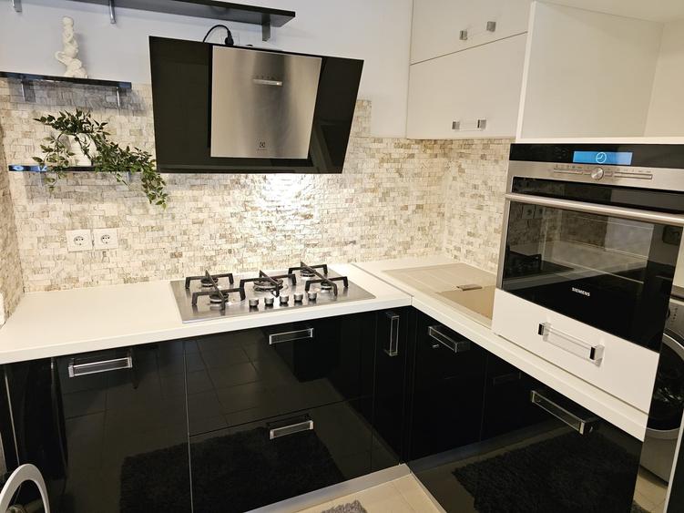 Apartament cu 2 camere decomandat, mobilat în Titan