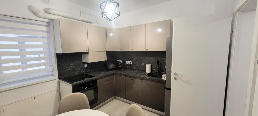 Apartament cu 2 camere decomandat în Vest