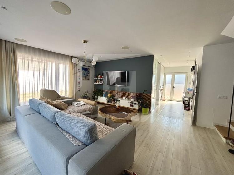 Duplex cu 4 camere cu Garaj în Iris