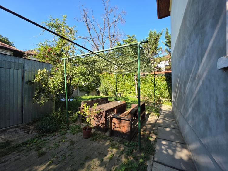 Apartament cu 2 camere semidecomandat în Kiseleff