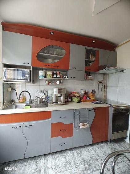 Apartament cu 3 camere în Progresul