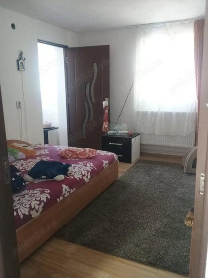 Casă cu 3 camere cu Teren 2476 Mp în Poșta Câlnău