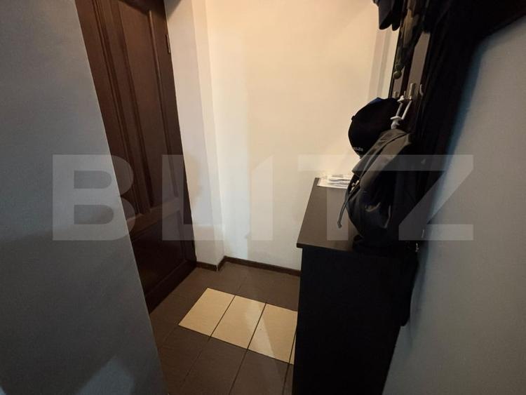Apartament cu 3 camere decomandat, mobilat în Bucium