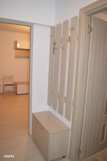Apartament cu 2 camere semidecomandat în Iancului