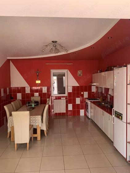 Casă cu 2 camere cu Teren 1800 Mp în Cricău