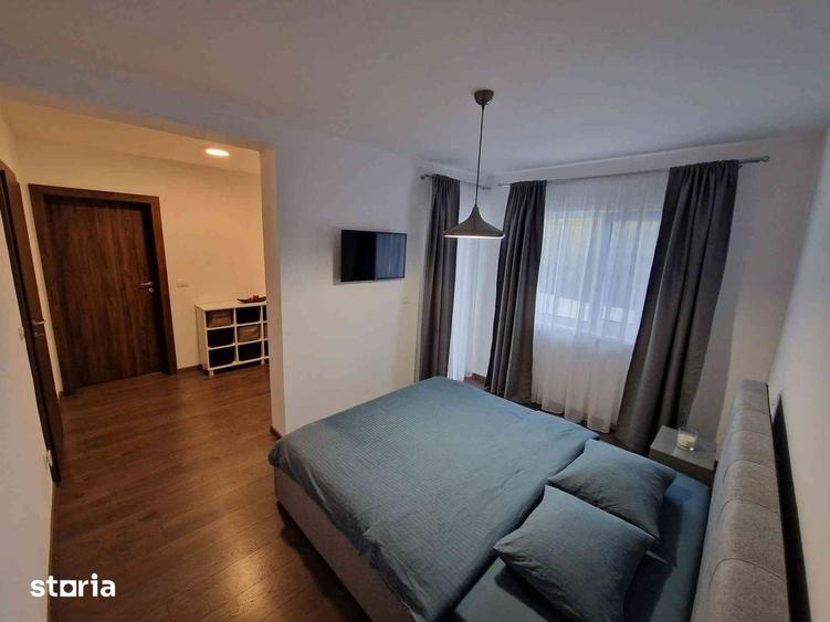 Casă cu 5 camere decomandat cu Teren 325 Mp în Dumbrăvița