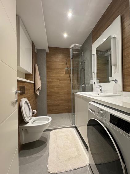 Apartament cu 3 camere decomandat în Tomis Plus