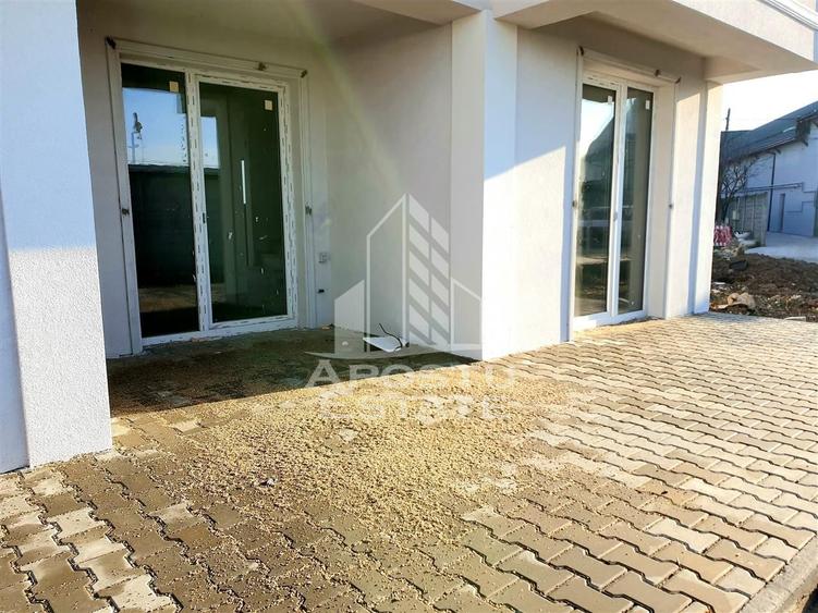 Casă individuală cu 4 camere cu Canalizare în Giroc